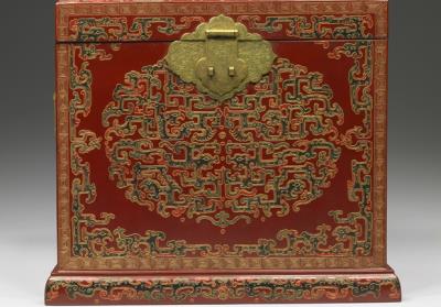 图片[3]-Curio box with filled-in gold and lacquered dragon-and phoenix decor. Qing dynasty, 18th century-China Archive